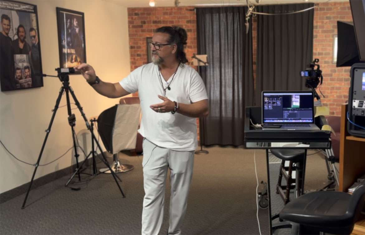 Walter Alza coaching on camera